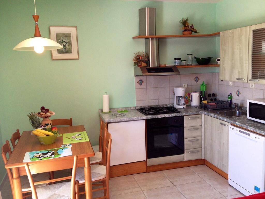 Apartments Rukavina Rogoznica  Pokoj fotografie